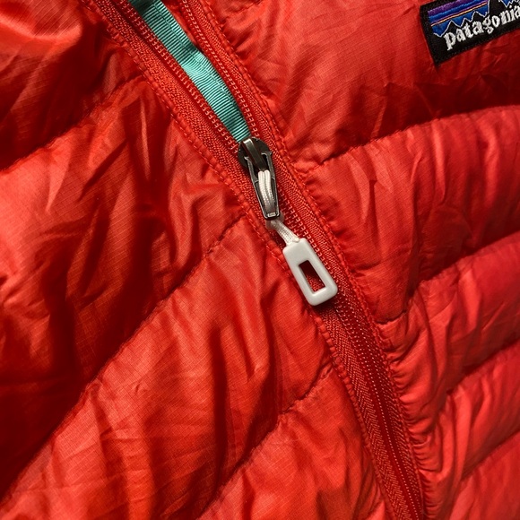 Patagonia Womens Puffer Vest XL Bright Red - Picture 4 of 4